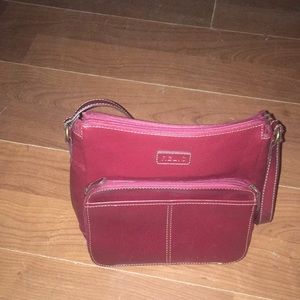 Relic Dark Red purse excellent condition